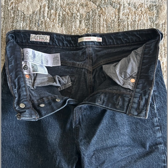 Levi's Wedgie Fit Icon Black Jeans - Picture 4 of 8